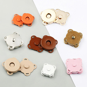 14mm 19mm 24mm 주문 다채로운 자두 꽃송이 금속 스냅 잠그개 꿰매는 자석 스냅 단추