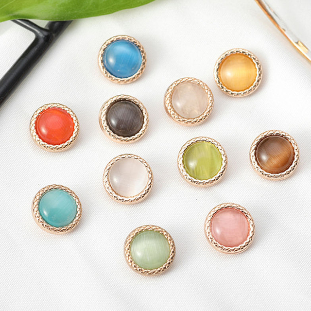 حار بيع الفاخرة الزخرفية يتوهم 11mm الراتنج معدن شانك زر القميص للسيدات النساء