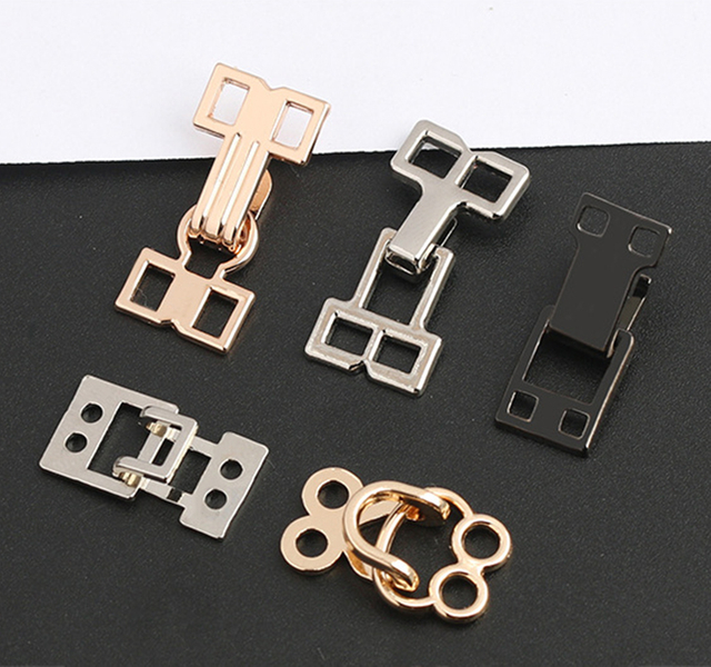 卸売2部のシャツパンツジーンズズボンフックメタルフックとアイクロージャー