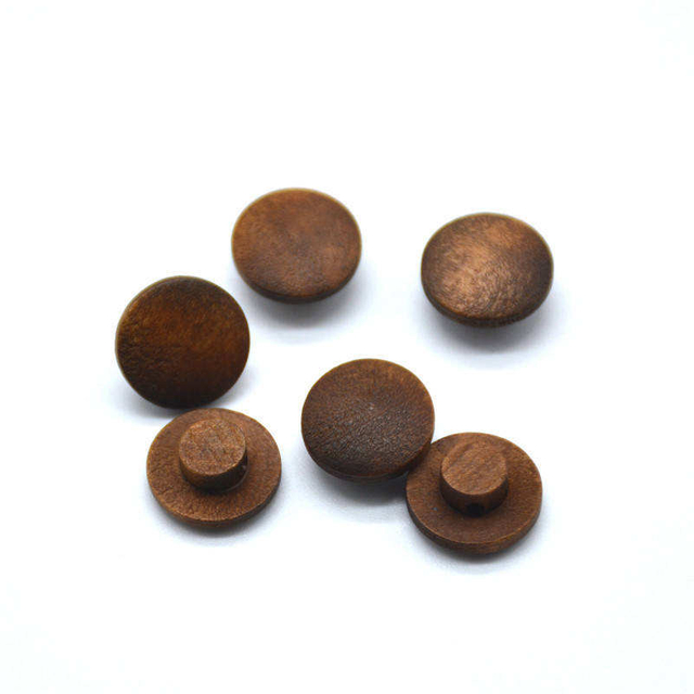 Bottone per camicia vintage rotondo con gambo in legno naturale fatto a mano da 11,5 mm