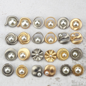 Bot&otilde;es feitos sob medida da pata do la&ccedil;o do ouro da parte traseira 17mm/19mm do metal da sarja de Nimes para a roupa