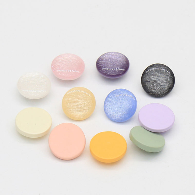 Em estoque 11.5mm colorido efeito p&eacute;rola forma de cogumelo &uacute;nico furo bot&otilde;es de haste de resina para roupas